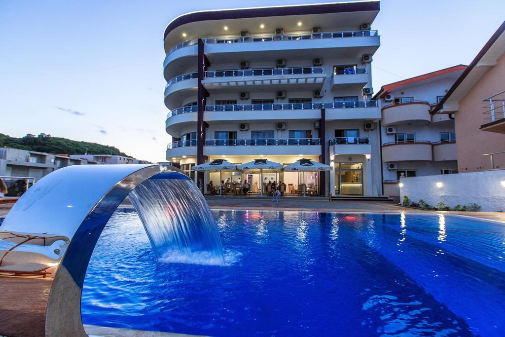 אולסינץ' Hotel Edita מראה חיצוני תמונה
