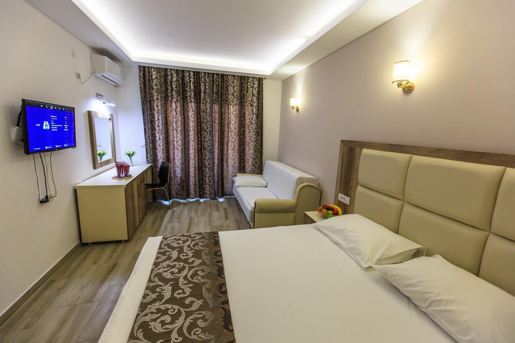 אולסינץ' Hotel Edita מראה חיצוני תמונה