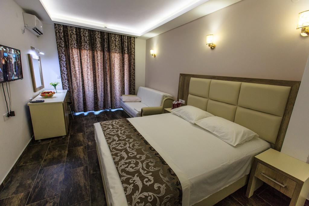 אולסינץ' Hotel Edita מראה חיצוני תמונה