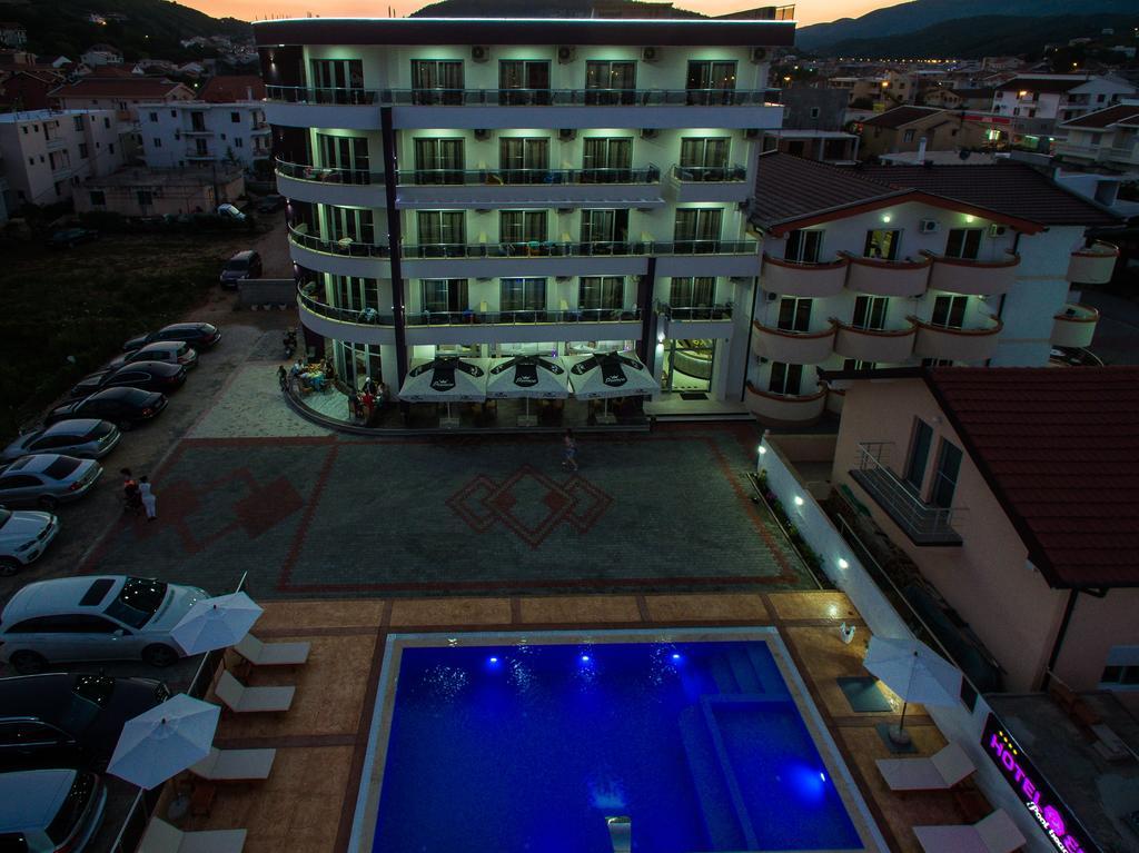 אולסינץ' Hotel Edita מראה חיצוני תמונה